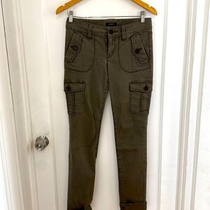 Burberry London Military Green Stretch Cargo Pants – Size 36 (US 4/6)